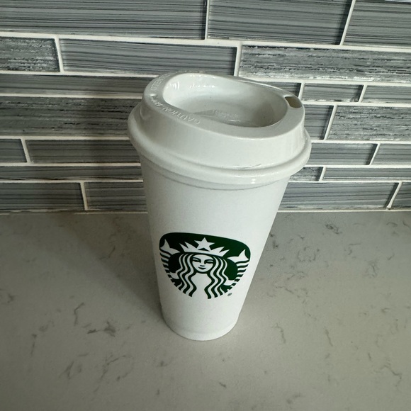 New Starbucks Reusable Plastic White Travel Tumbler with Lid 16oz - Picture 1 of 5